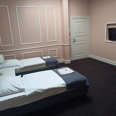 אינוברוקלאוו Aparthotel Platinum Apartamenty מראה חיצוני תמונה