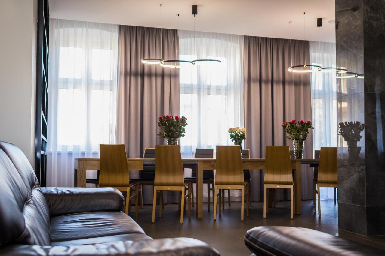 אינוברוקלאוו Aparthotel Platinum Apartamenty מראה חיצוני תמונה
