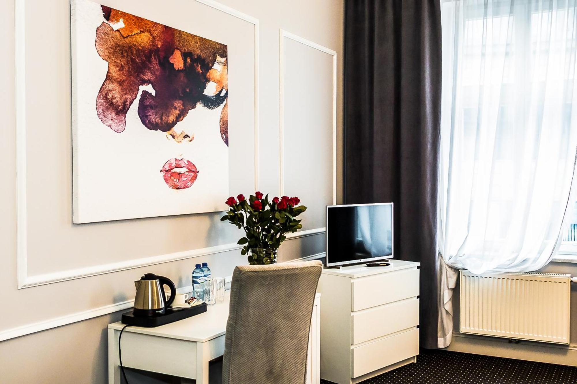 אינוברוקלאוו Aparthotel Platinum Apartamenty מראה חיצוני תמונה