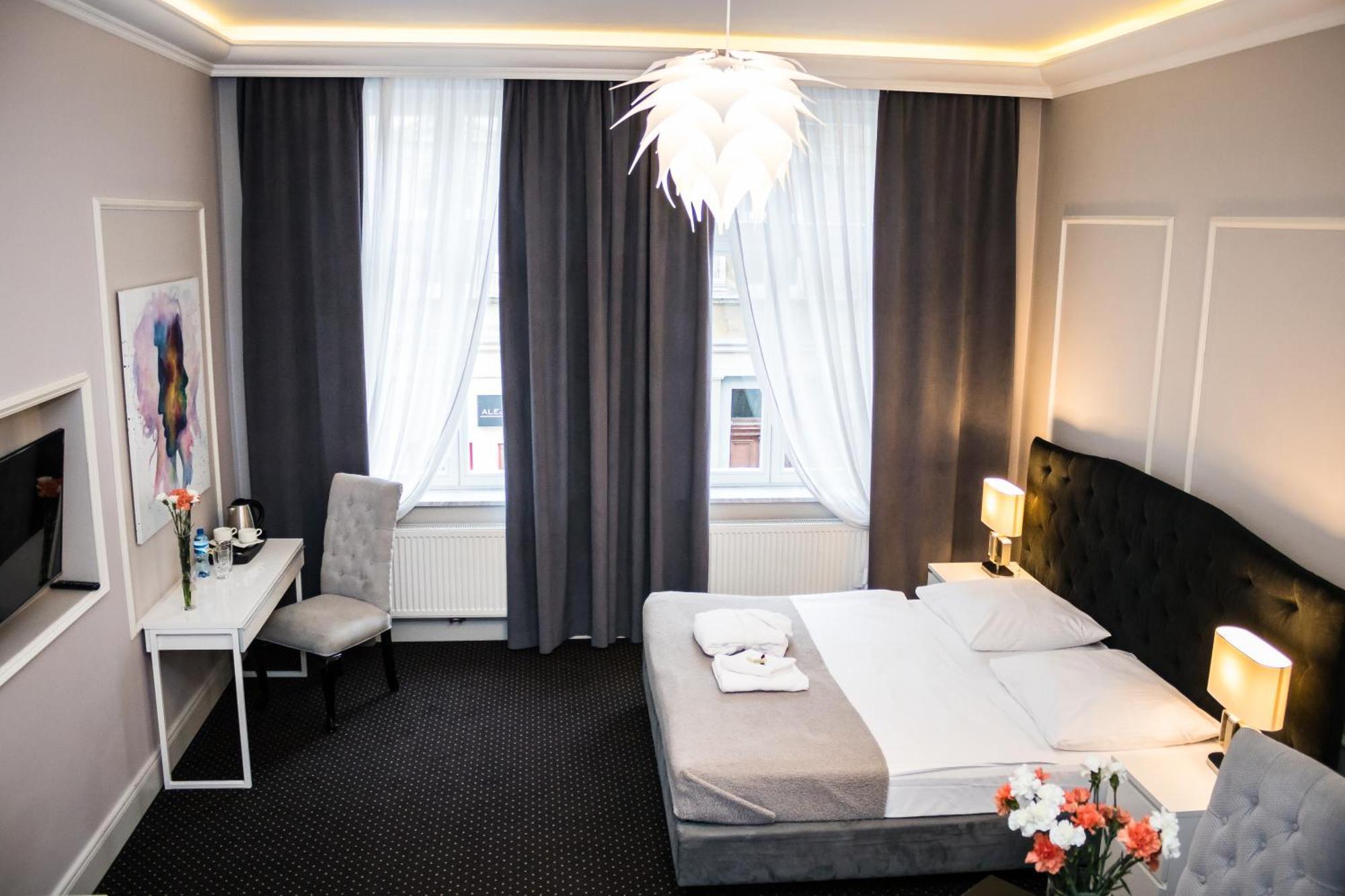 אינוברוקלאוו Aparthotel Platinum Apartamenty מראה חיצוני תמונה