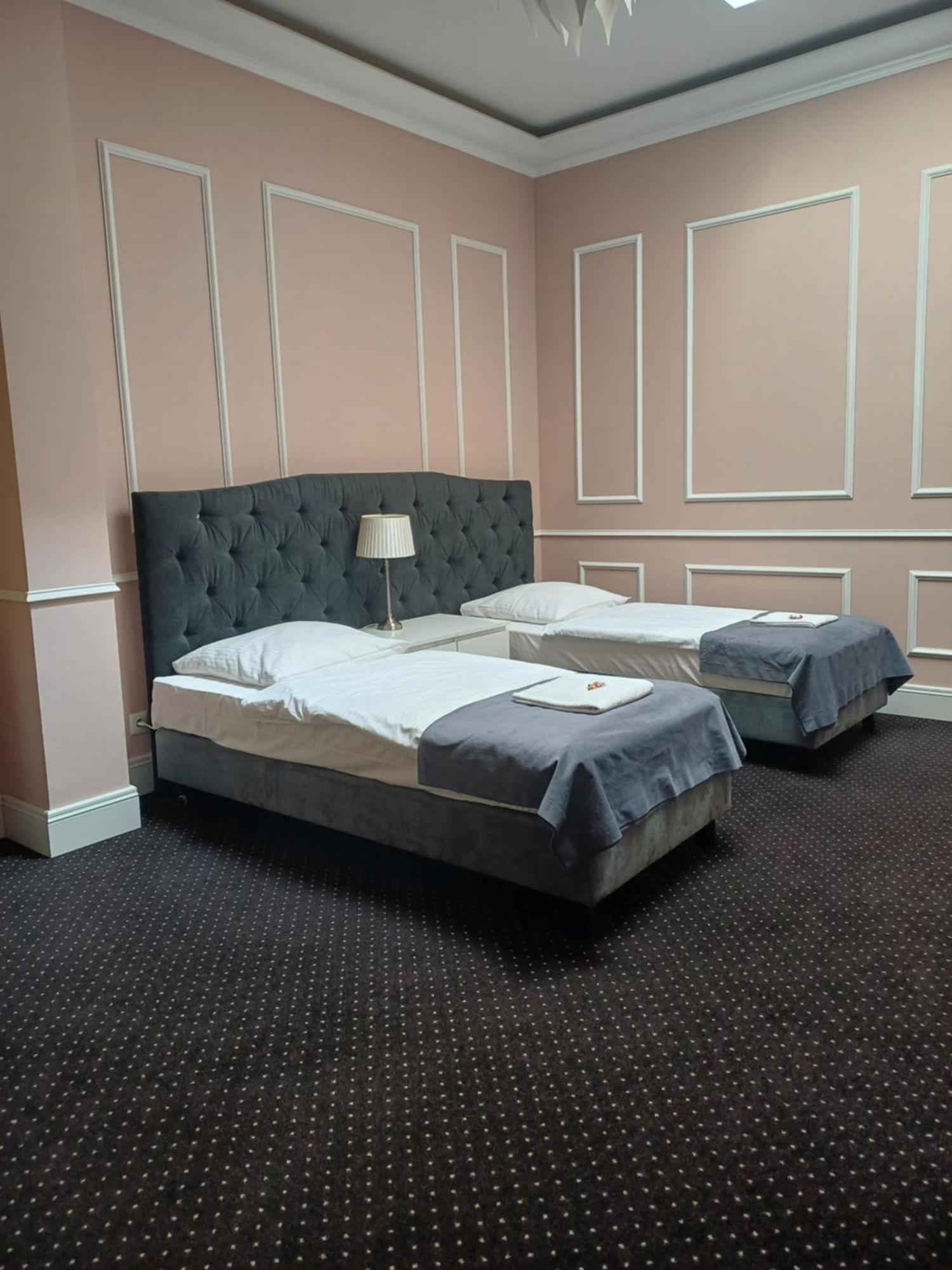 אינוברוקלאוו Aparthotel Platinum Apartamenty מראה חיצוני תמונה