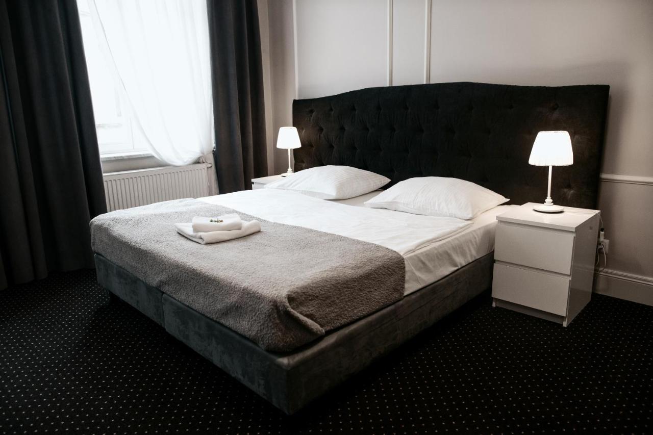 אינוברוקלאוו Aparthotel Platinum Apartamenty מראה חיצוני תמונה